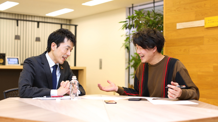 対談する5歳さんと長野さん