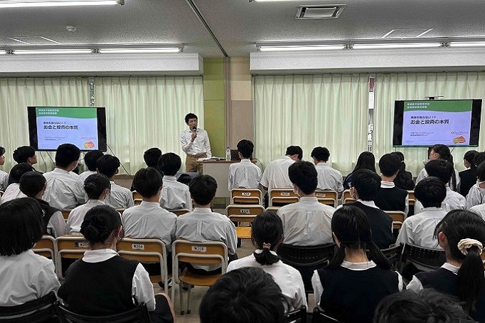 神奈川県立相模原中等教育学校にて出張授業を実施しました
